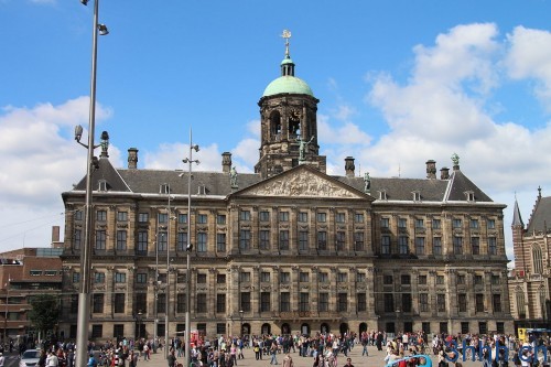 Das Paleis op de Dam (Koninklijk Paleis), der Königspalast in der Amsterdamer Innenstadt am Platz de Dam.